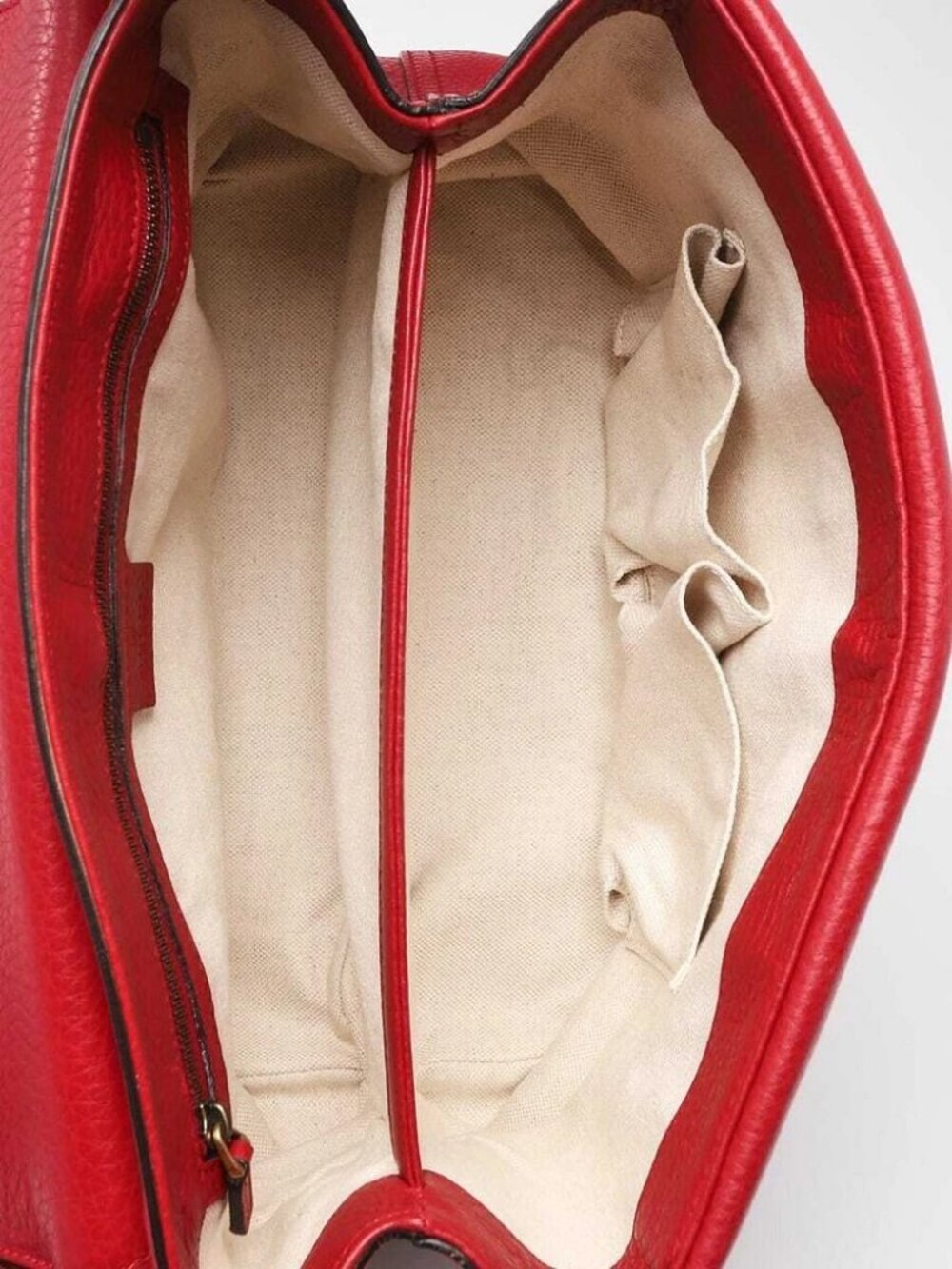Gucci Red Pebbled Leather Marmont Medium Shoulder Bag - Picture 6 of 9